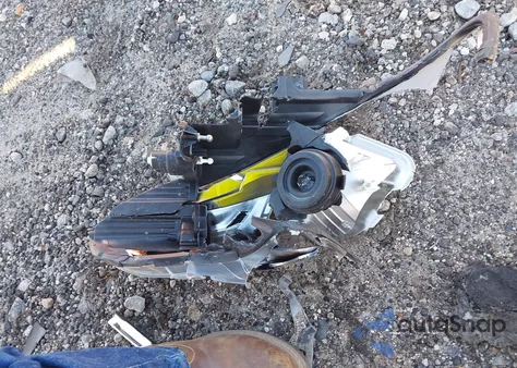 2019 Nissan Versa 1.6 Sv z USA, uszkodzony, nr VIN 3N1CN7AP2KL876693